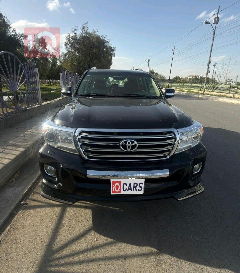 تويوتا لاندكروزر